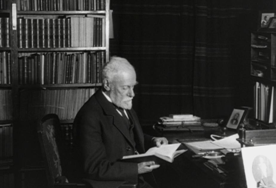 Professor Vilhelm Thomsen i Videnskabernes Selskabs Bygning | Danmark ...